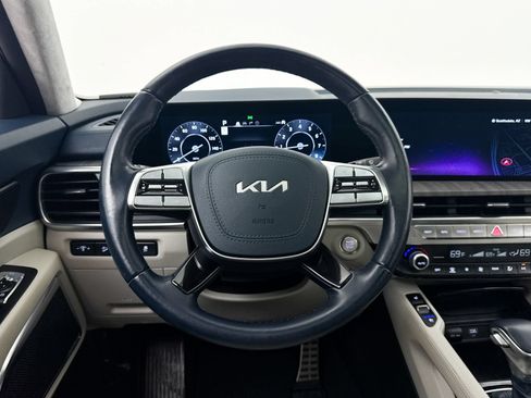 Certified 2024 Kia Telluride SX Prestige AWD/4WD image 4