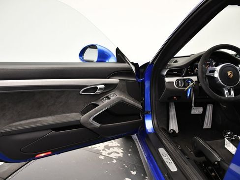 Used 2015 Porsche 911 GT3 image 28