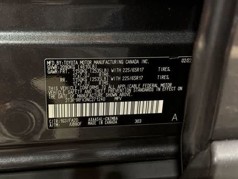 Used 2022 Toyota RAV4 XLE w/ Carpet Mat Package (TMS) AWD/4WD image 14