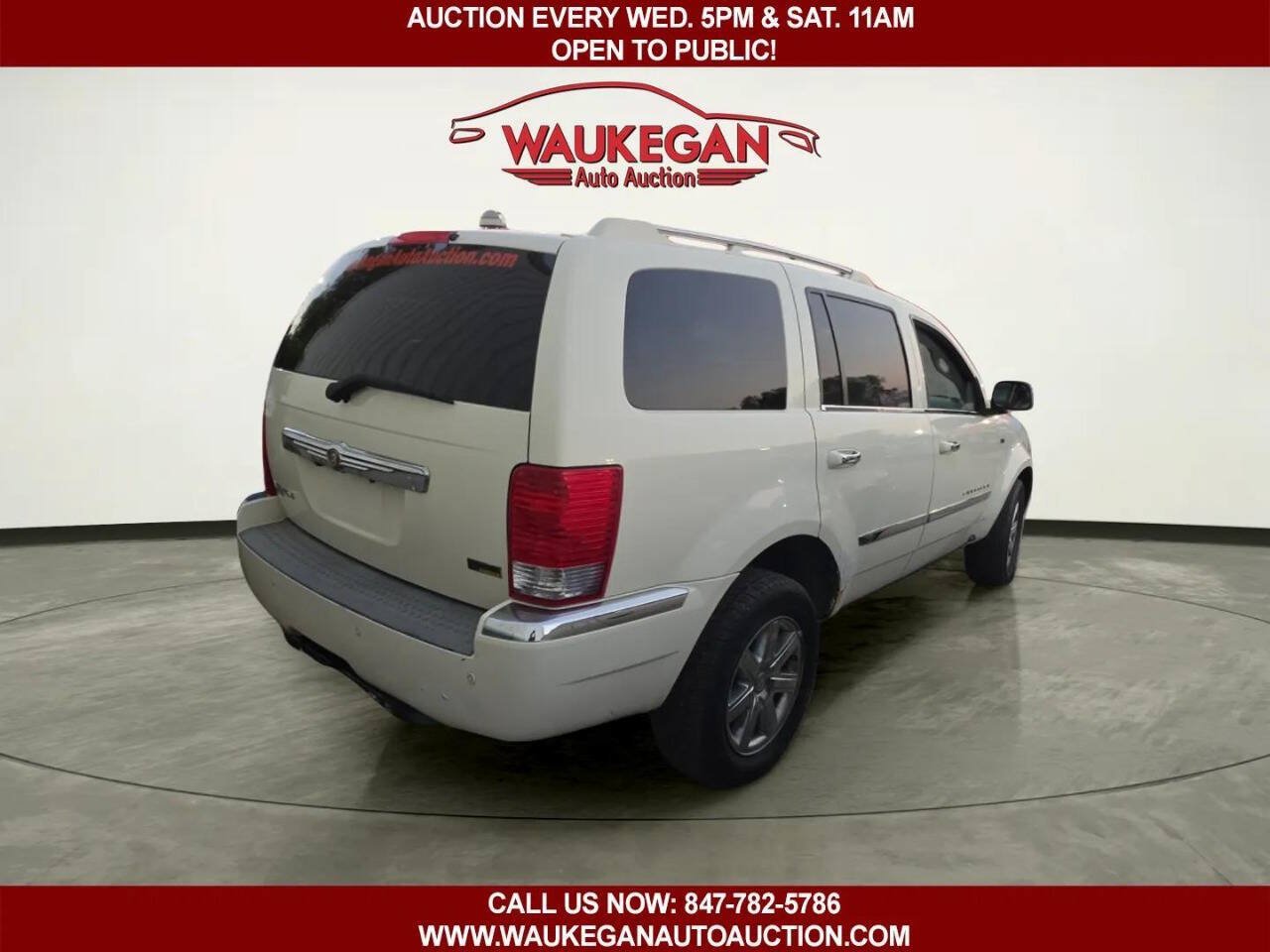 Used 2008 Chrysler Aspen Limited AWD/4WD image 4