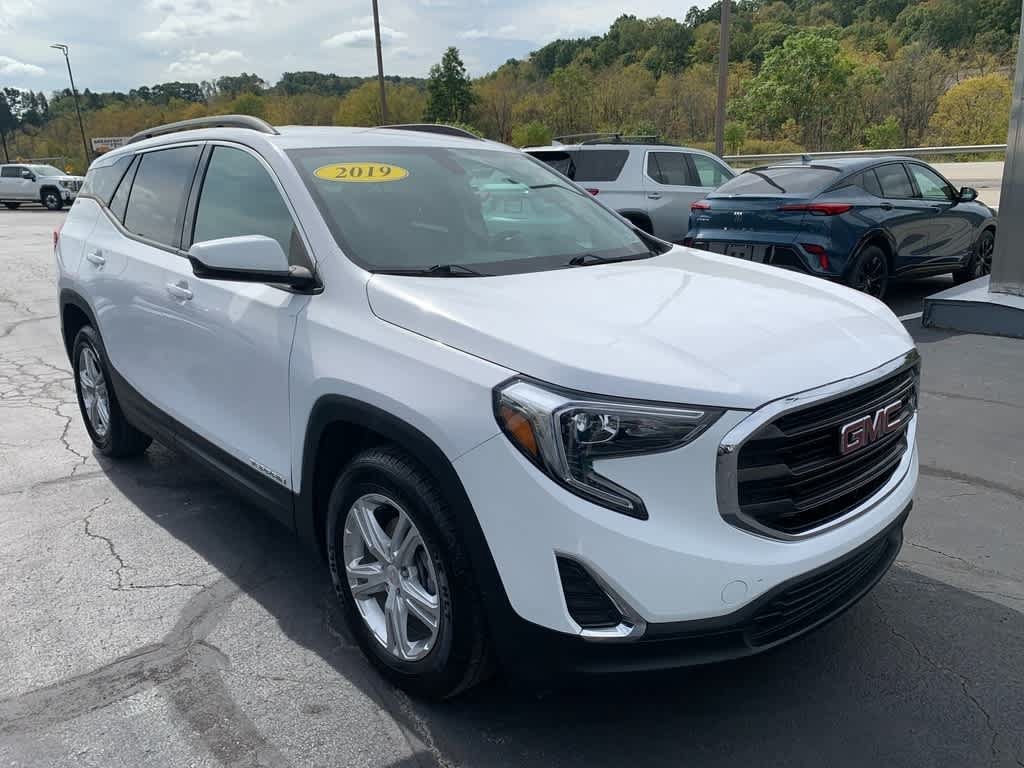 Used 2019 GMC Terrain SLE w/ Driver Convenience Package FWD image 6