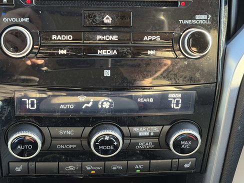 Used 2019 Subaru Ascent Limited image 31