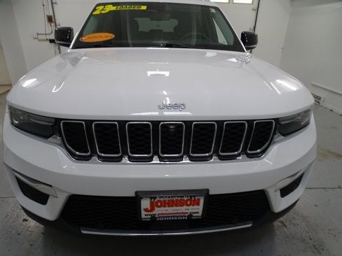 Certified 2023 Jeep Grand Cherokee 4WD 4xe w/ Luxury Tech Group II image 26