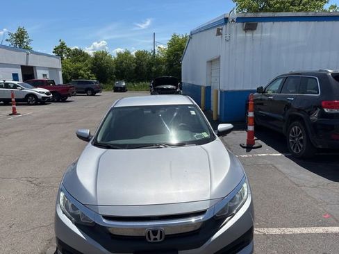 Used 2018 Honda Civic LX image 3