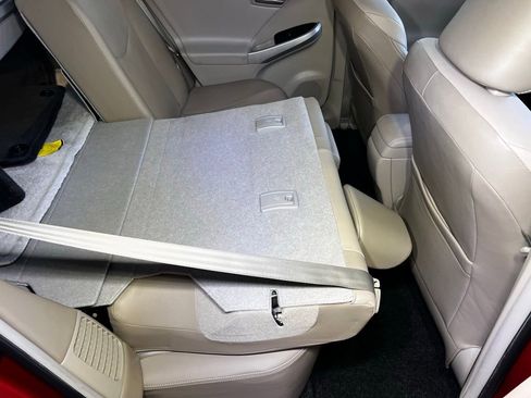 Used 2014 Toyota Prius Four image 48