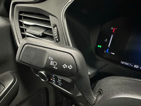 Used 2025 Ford Escape Active image 21