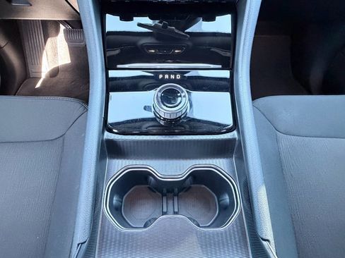 Used 2025 Jeep Grand Cherokee L Laredo w/ Luxury Tech Group I image 18