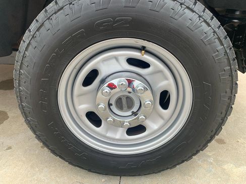 Used 2016 Ford F250 XL w/ Power Equipment Group AWD/4WD image 11