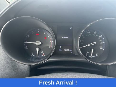 Used 2019 Toyota C-HR LE FWD image 26