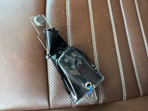 Used 2025 GMC Sierra 2500 Denali Ultimate image 34