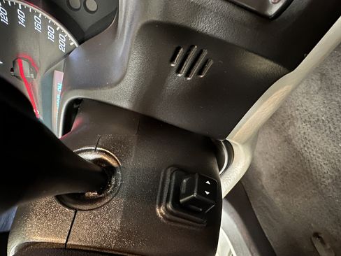 Used 2008 Chevrolet Corvette Convertible w/ Preferred Equipment Group image 63