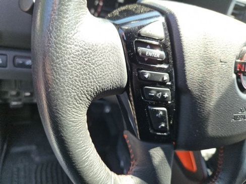 Used 2023 Nissan Frontier PRO-4X w/ Tow Package AWD/4WD image 18