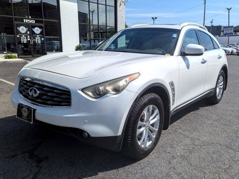Used 2010 INFINITI FX35 AWD w/ Navigation Pkg image 2
