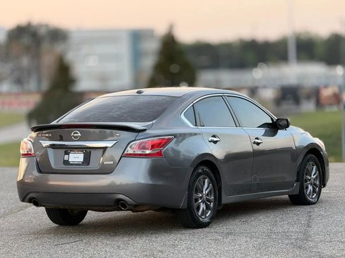 Used 2015 Nissan Altima 2.5 S w/ Special Edition Package image 9