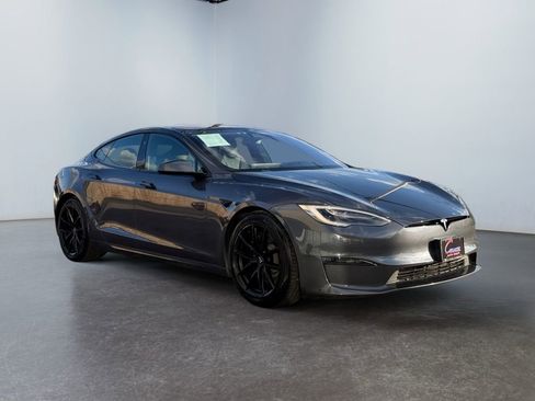 Used 2022 Tesla Model S Dual Motor All-Wheel Drive image 3