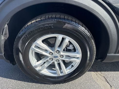 Used 2023 Ford Explorer XLT w/ Equipment Group 202A image 12