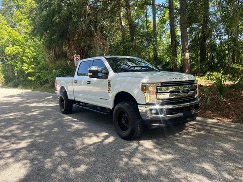 Used 2019 Ford F250 XLT AWD/4WD image 5