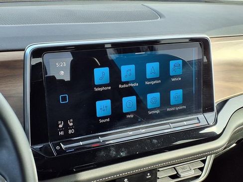 Used 2024 Volkswagen Atlas SE image 4