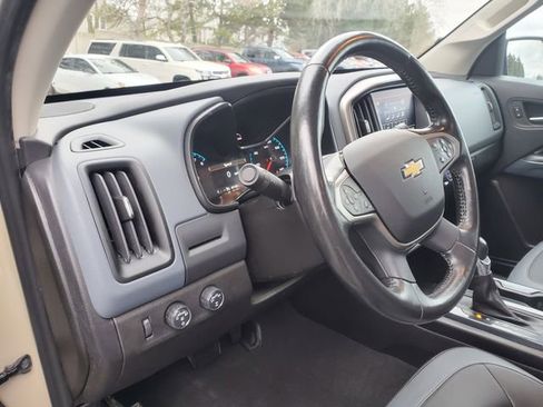 Used 2022 Chevrolet Colorado Z71 image 25
