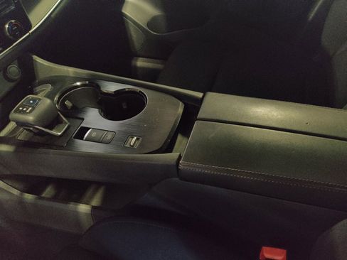 Used 2021 Nissan Rogue SV FWD image 26