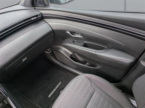 Used 2023 Hyundai Santa Cruz SEL w/ Activity Package image 16