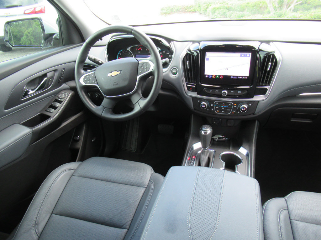 Used 2020 Chevrolet Traverse Premier FWD image 13