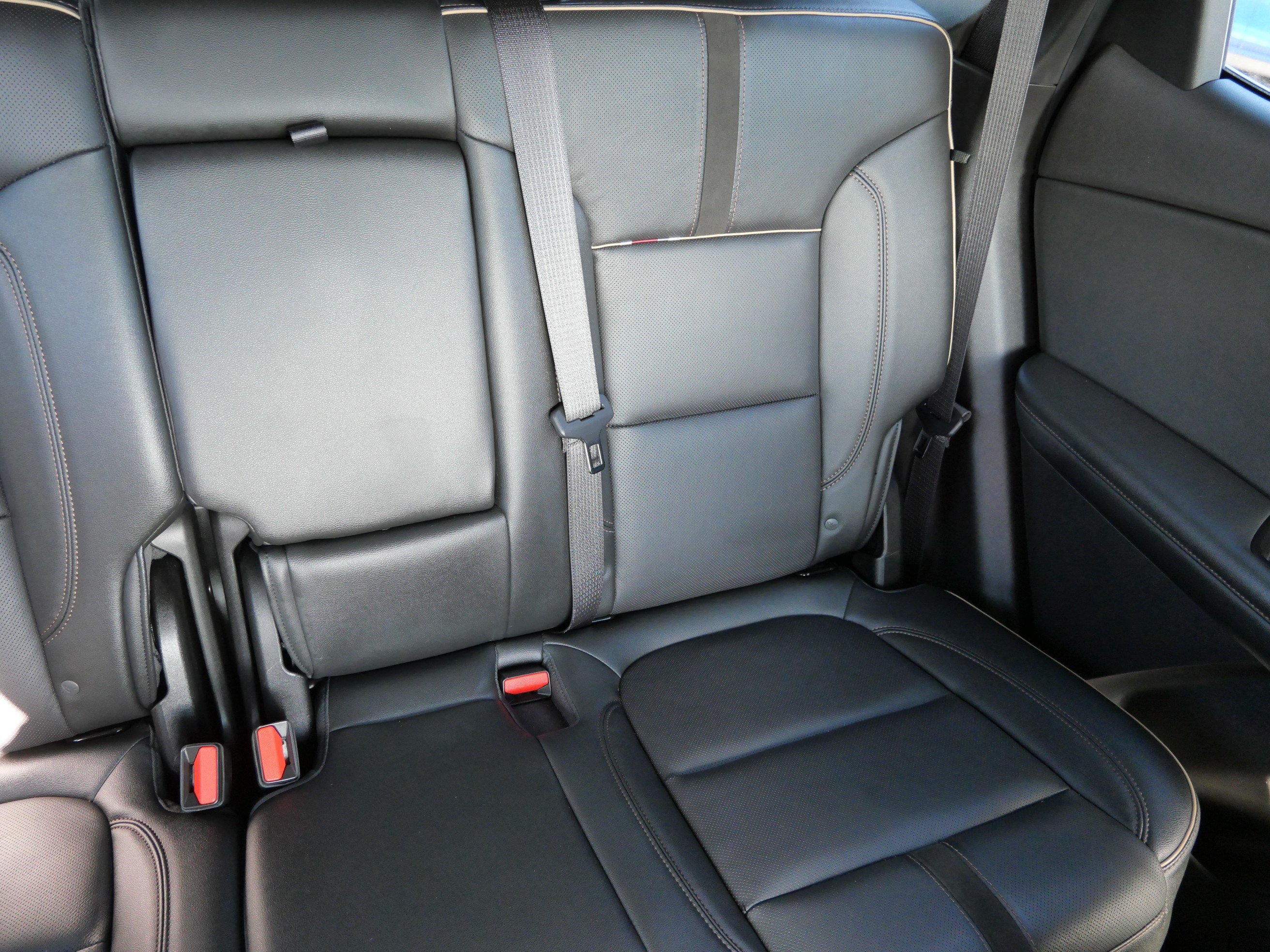 Used 2019 Chevrolet Blazer Premier w/ Sun and Wheels Package AWD/4WD image 14