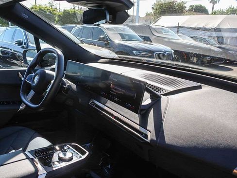 Used 2026 BMW iX xDrive60 w/ Premium Package image 16