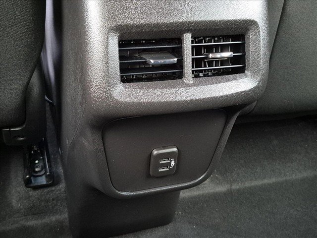 Used 2024 Chevrolet Equinox LT FWD image 16