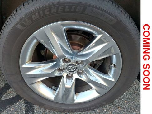 Used 2018 Toyota Highlander Limited AWD/4WD image 9