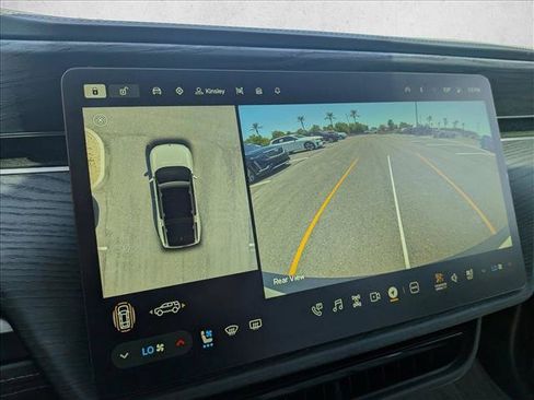 Used 2025 Rivian R1S Adventure AWD/4WD image 18