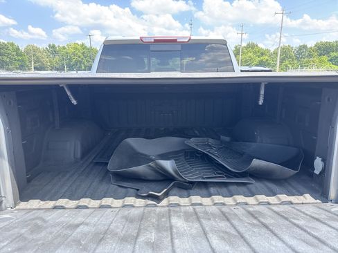 Used 2023 Chevrolet Silverado 1500 LT Trail Boss w/ LT Trail Boss Premium Package AWD/4WD image 8