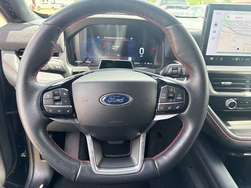 Used 2025 Ford Explorer ST-Line w/ ST-Line Street Pack image 30