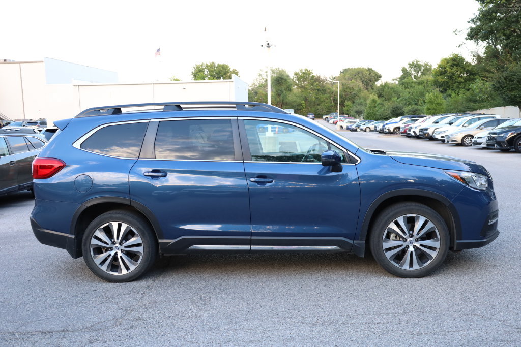 Used 2021 Subaru Ascent Limited w/ Technology Package AWD/4WD image 4