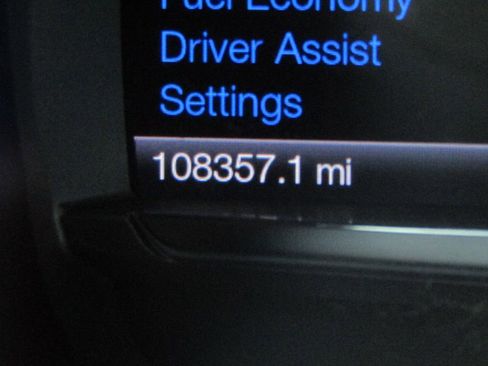 Used 2015 Ford Taurus SHO w/ Equipment Group 401A AWD/4WD image 34
