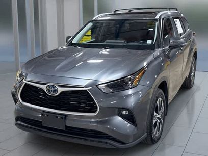 Used 2023 Toyota Highlander XLE