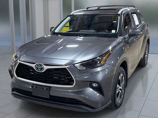 Used 2023 Toyota Highlander XLE AWD/4WD video 1