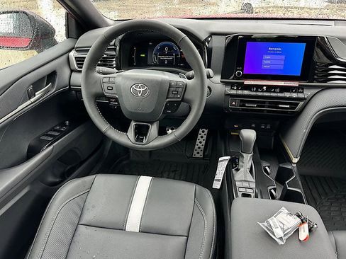 New 2026 Toyota Camry SE FWD image 11