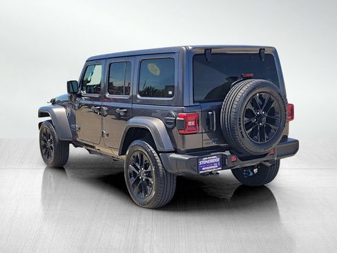 Used 2025 Jeep Wrangler Unlimited Sahara w/ Safety Group AWD/4WD image 6