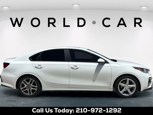 Used 2019 Kia Forte S w/ S Premium Package FWD image 16