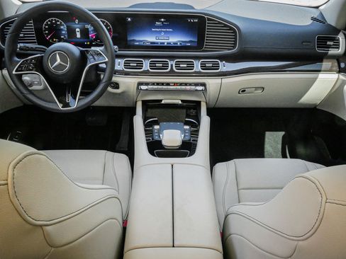 Used 2024 Mercedes-Benz GLE 350 4MATIC image 29