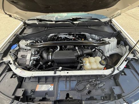 Used 2020 Ford Explorer Platinum AWD/4WD image 34