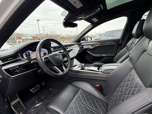 Used 2023 Audi S8 w/ S8 Executive Package image 13