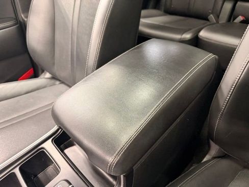Used 2021 Kia Sorento S w/ Panoramic Sunroof Package FWD image 33