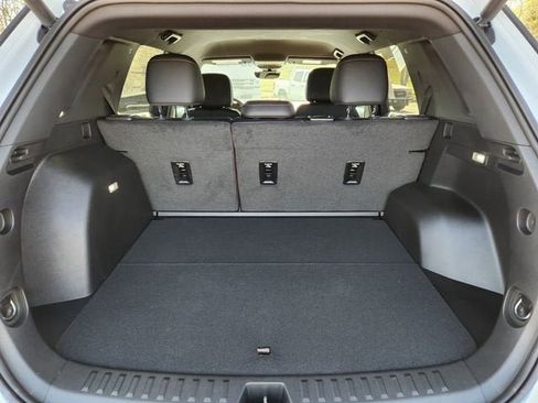 New 2026 Chevrolet Equinox ACTIV w/ Convenience Package III AWD/4WD image 15