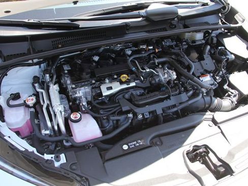 Used 2024 Toyota Prius Prime FWD image 15