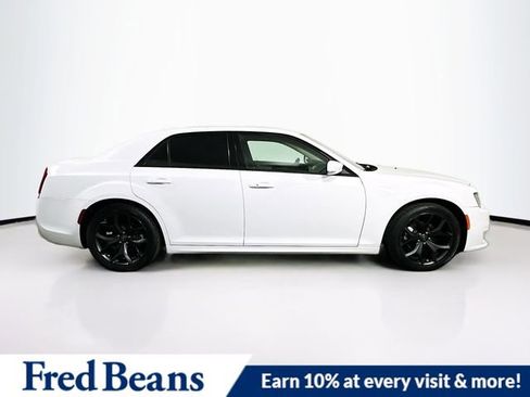 Used 2022 Chrysler 300 Touring L w/ Popular Equipment Group image 10