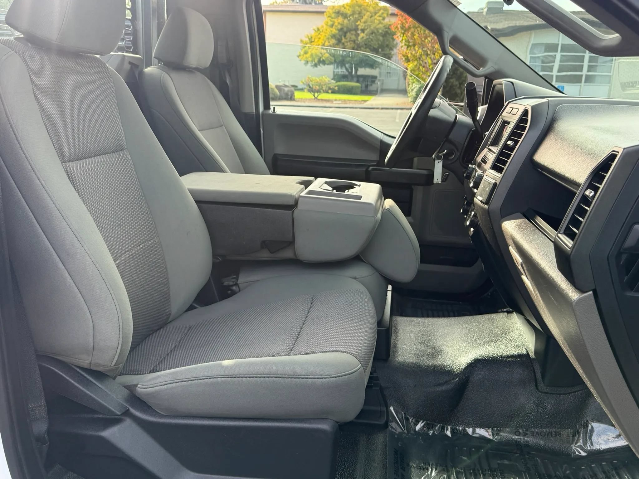 Used 2022 Ford F350 XL w/ Power Equipment Group RWD image 16