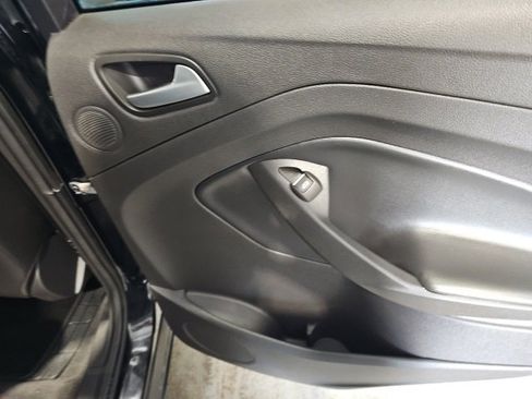 Used 2017 Ford Escape Titanium image 20