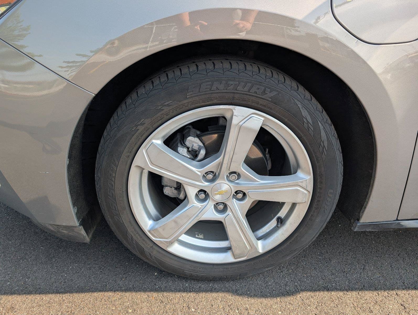 Used 2017 Chevrolet Volt LT FWD image 11